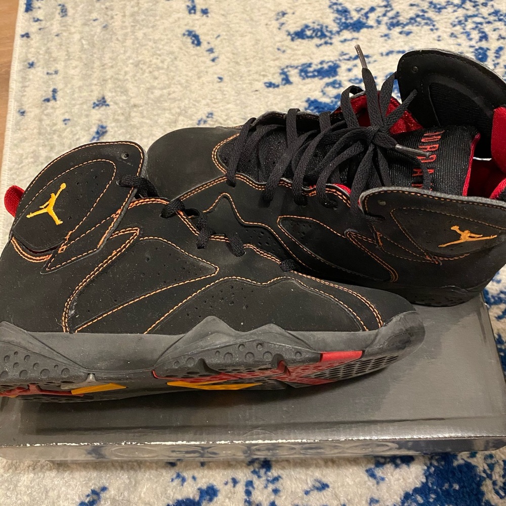 Air Jordan Citrus 7s - Picture 4 of 7
